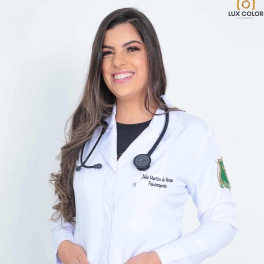 Júlia Martins • Fisioterapeuta Pediátrica