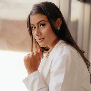 Capa de Yasmin Silva