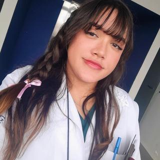 Capa de Lara Dias
