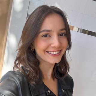 Capa de Estephany Pegorini