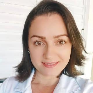 Capa de Gisele Oliveira