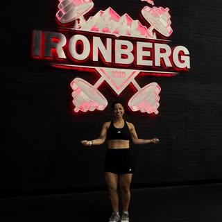 Lara Júlia