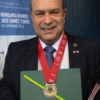 Capa de Antonio Eduardo Branco