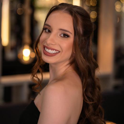Emanuelle Rafaeli Carneiro