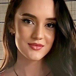 Capa de Marcela Oliveira