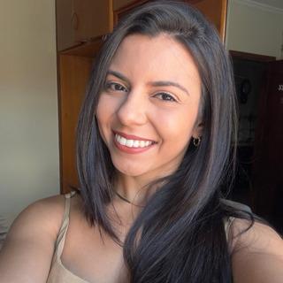 Capa de Nicole Corrêa