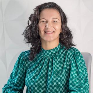 Capa de Evaneide Pacheco