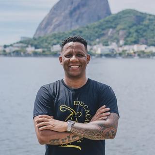 Capa de Arley dos Santos vital