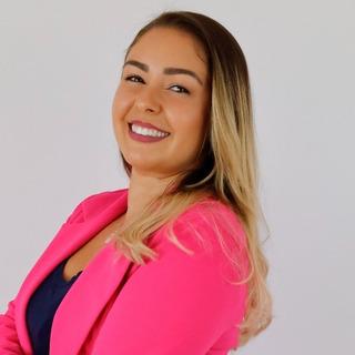 Capa de Raiana Teles