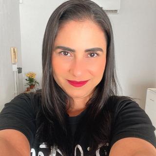 Capa de Layna Lopes