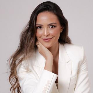 Capa de Mahira Rezende