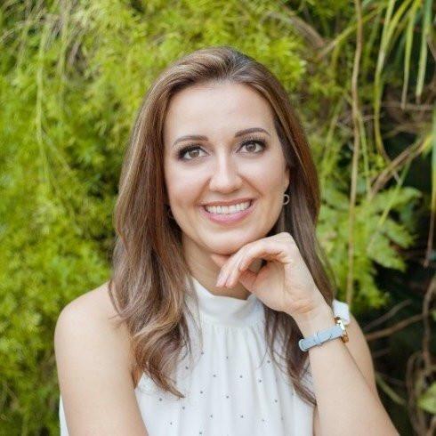 Capa de Elaina Velasques